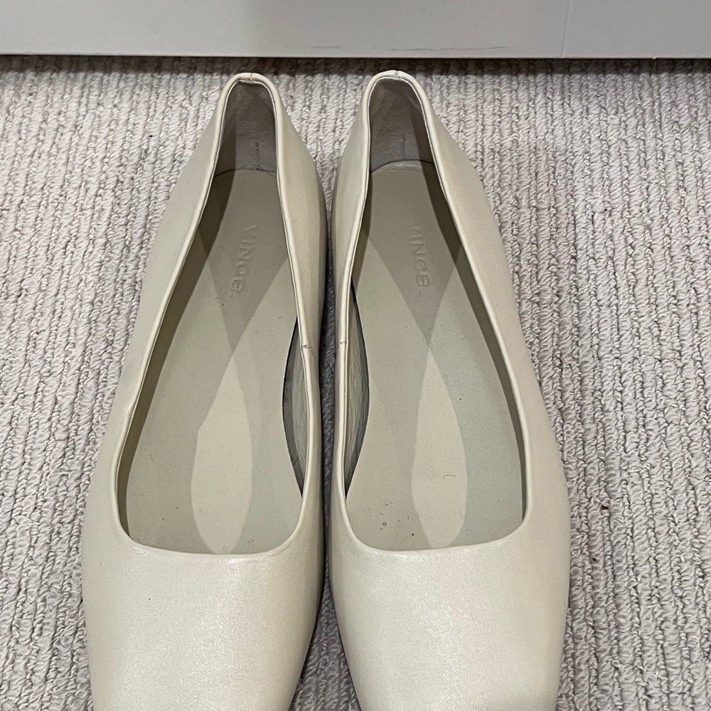 Vince Women's Off-White Flats